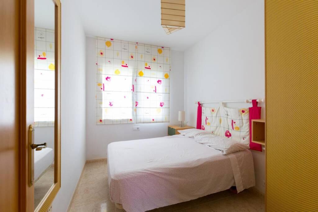 La Rapita - Apartamento De Dos Dormitorios Con Piscina Comunitaria Alcanar Exterior photo